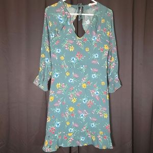 Mango Casual Dress Curtain  Cutout Jr Medium Elastic Cuffs Green and Floral